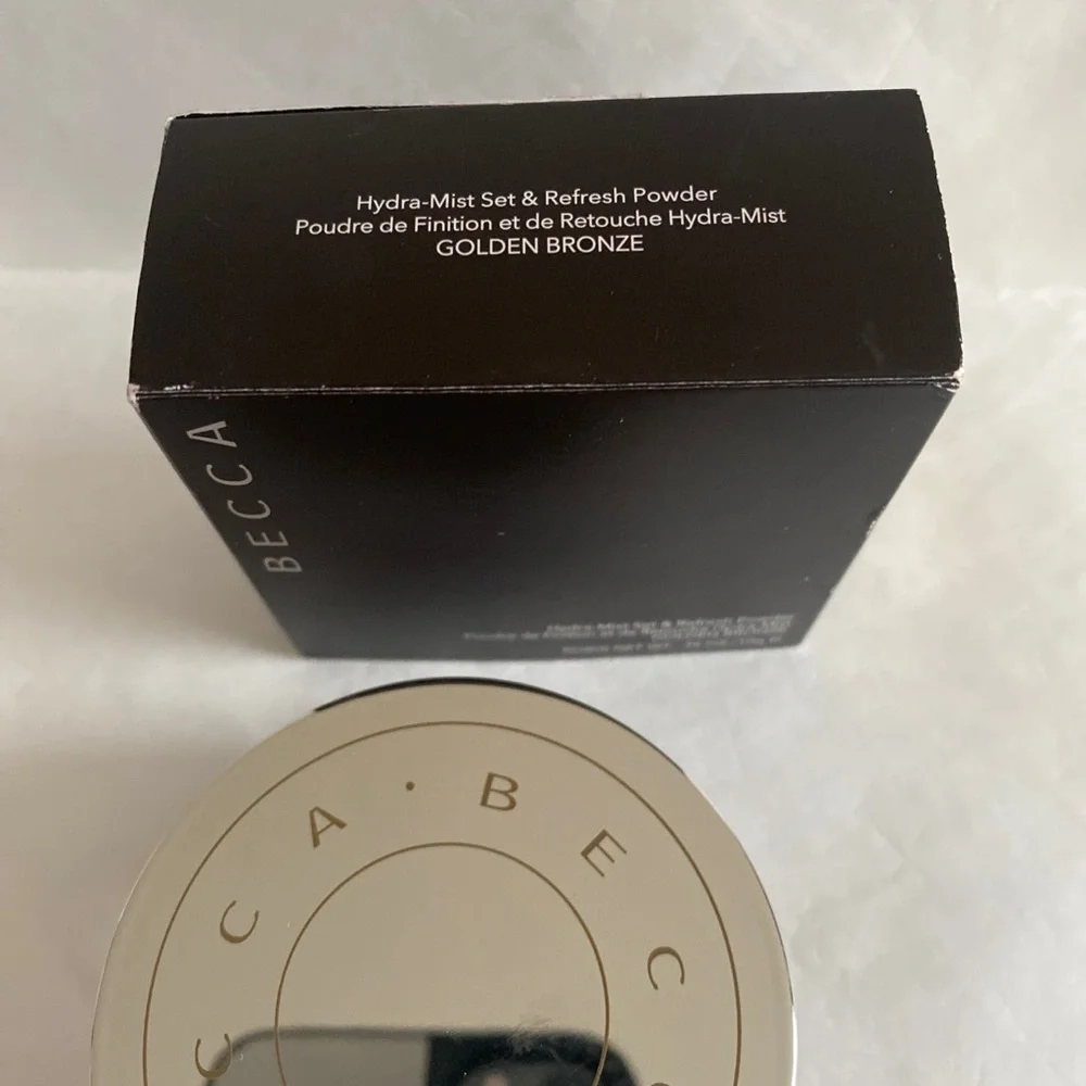 BECCA Cosmetics Hydra-Mist Set & Refresh Powder Golden Bronze $39 0.35oz NIB